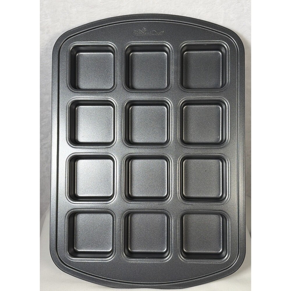 Pampered Chef Brownie Pan 12 Squares Desserts Appetizers NEW (open)